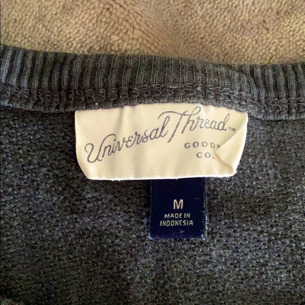 Universal Thread sweater - Picture 2 of 3